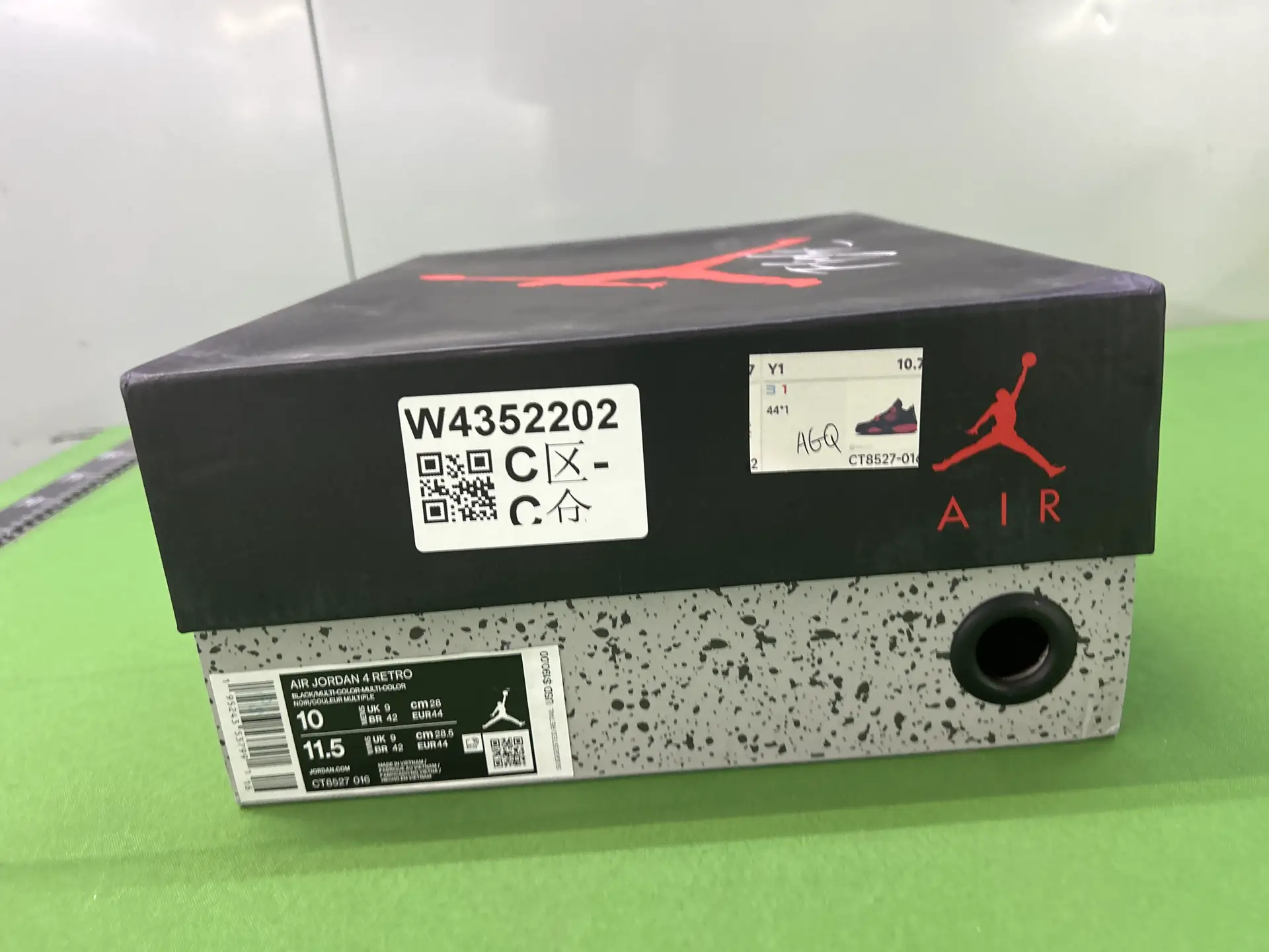 [OG Batch] Ar J*rdan 4