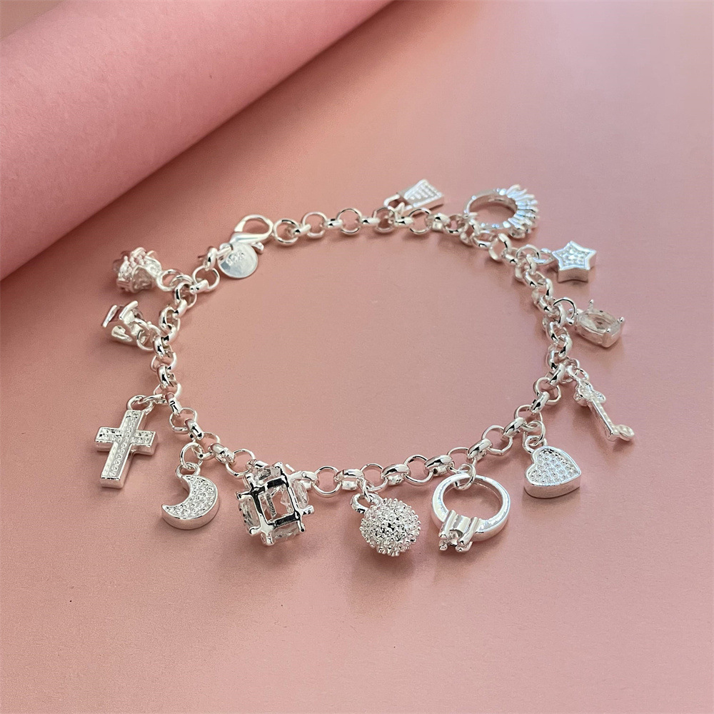 Foreign Trade Jewelry Silver Plated 13 Hanging Bracelet Shake Tone Little Red Book Online Red Popular Bracelet in stock Wholesale