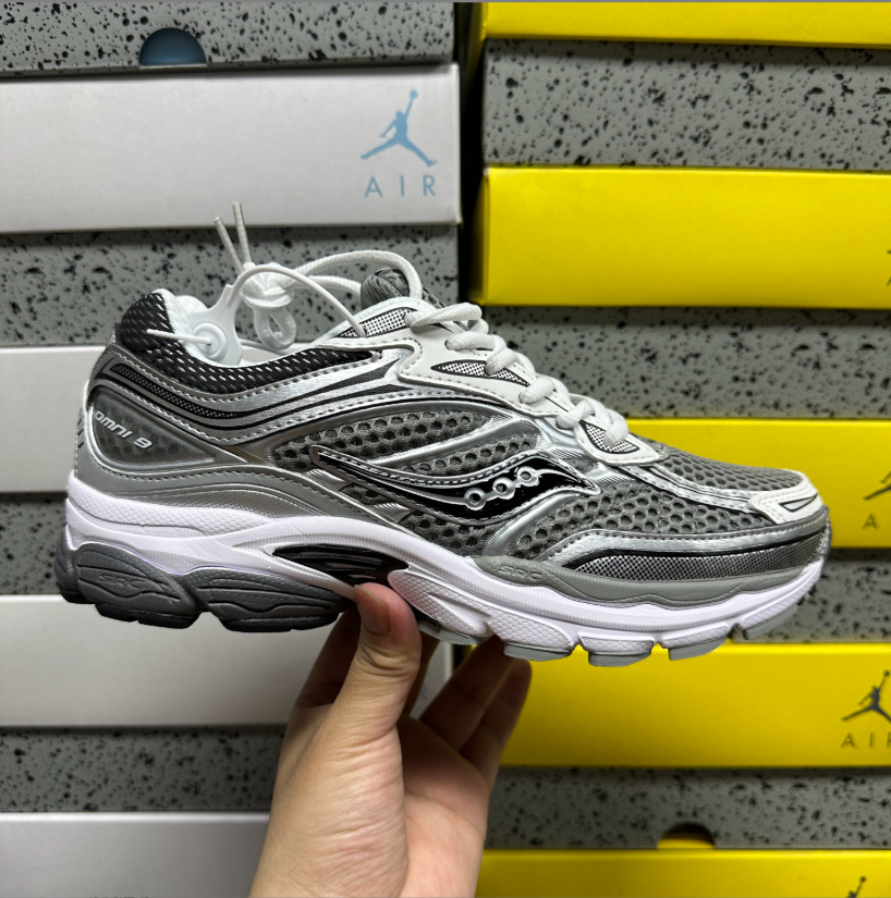Saucony Omni 9