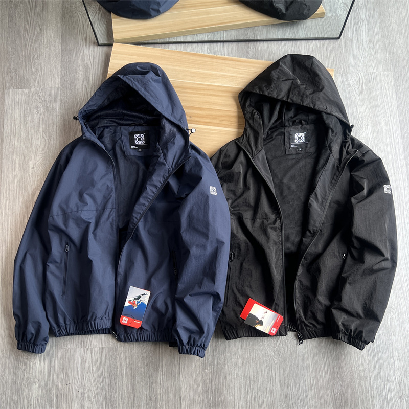 Men's Outdoor Hooded Functional Jacket in Tech-Style Fabric, Casual Sports Coat