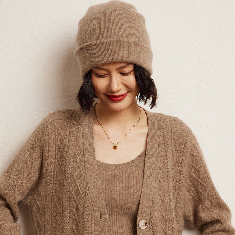 Soft Waxy Cashmere Hat 2024 Autumn and Winter New Ladies Fashion Casual Ear Protecting Heap Hat Warm Knitted Hat