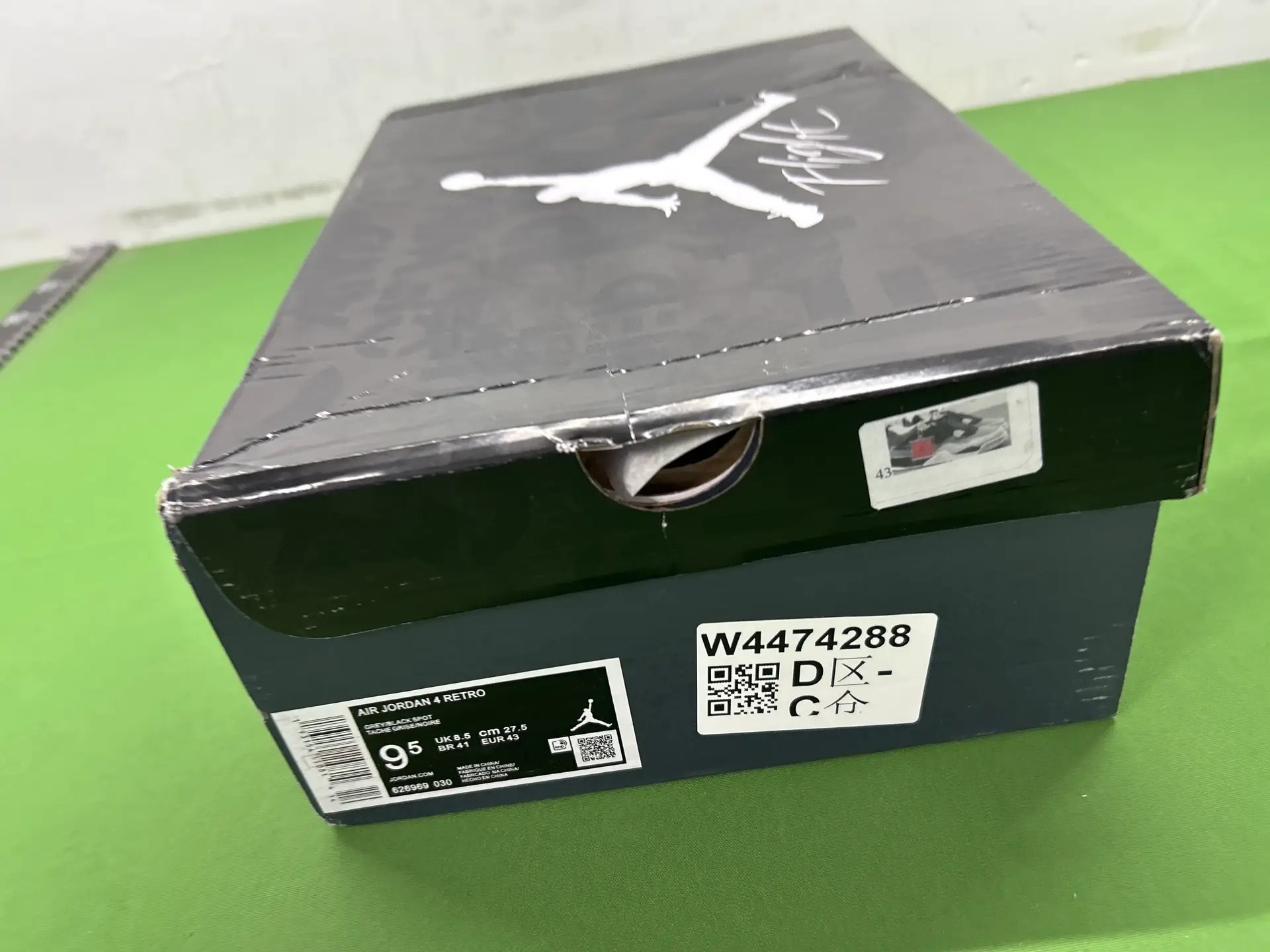 Jordan Air Jordan 4 Retro Grey Black Spot