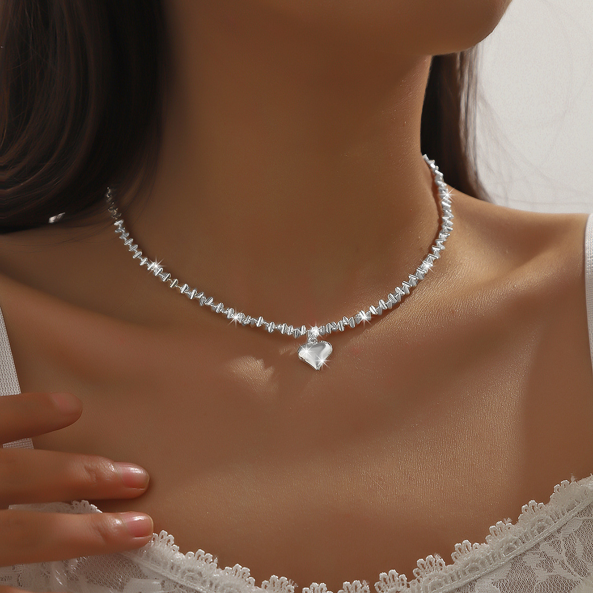 European and American cross-border hot high-grade love sparkling necklace cold style light luxury shiny clavicle chain ladies