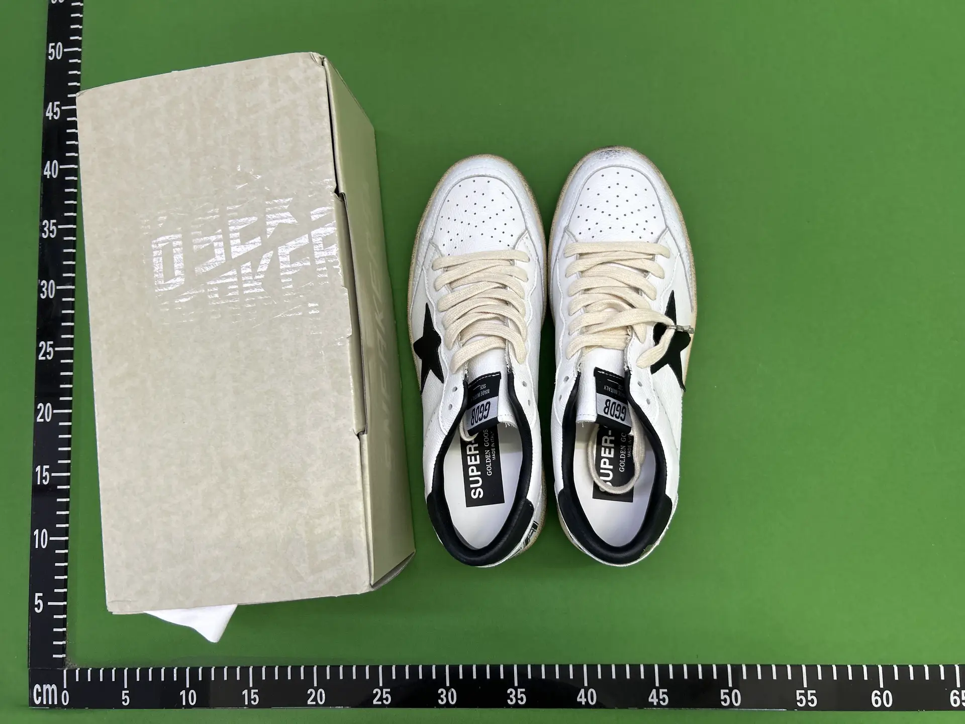 Golden Goose Super-Star White Black Star