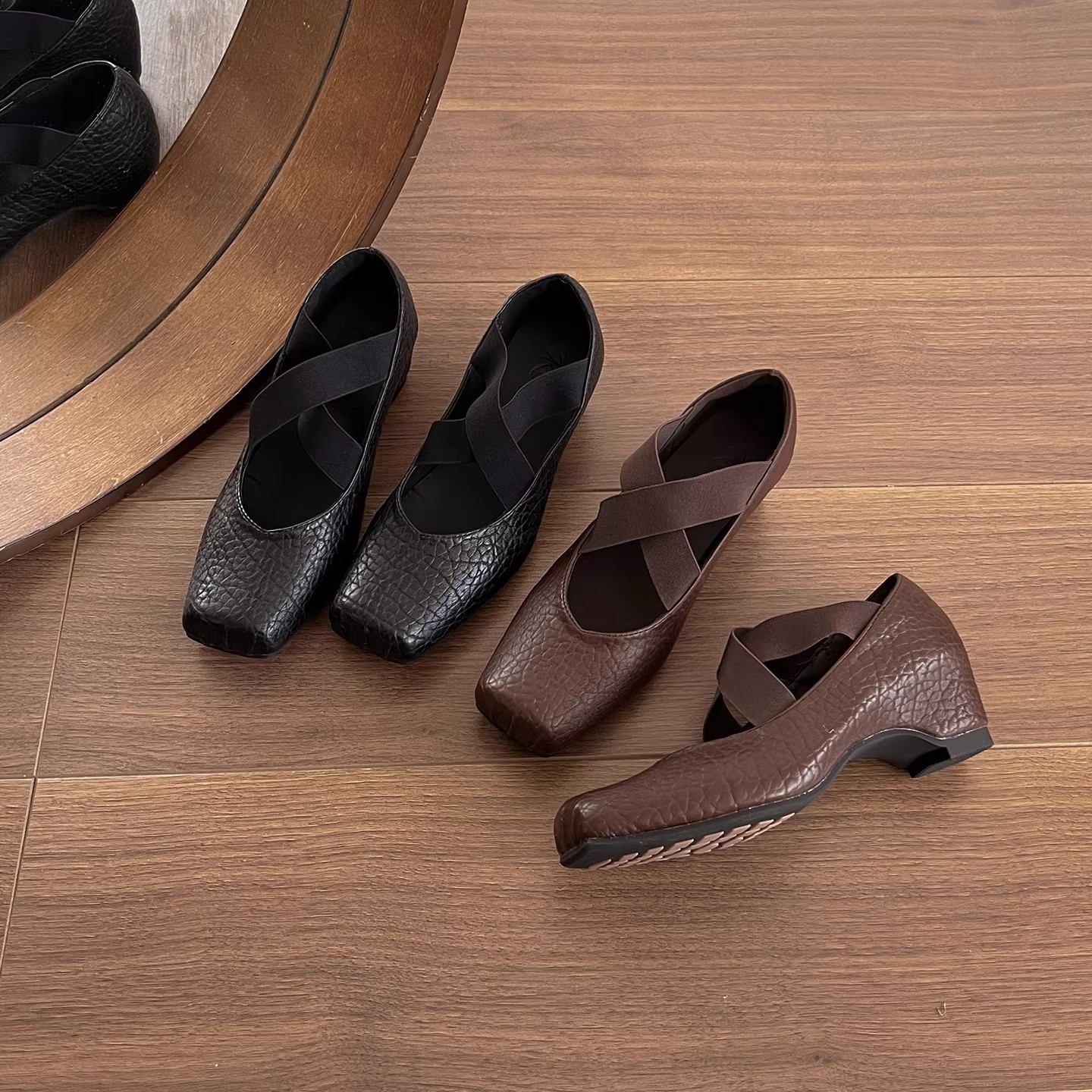 Retro Ballet Flats for Women, Spring 2026 New Style, Square Toe, Cross-Strap, Hidden Heel, Pig Nose Shallow Mouth Mary Jane Shoes