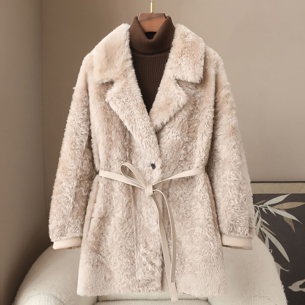 Small Quantity of Clothing from Haining, New Spring Style, Women's Mid-Length Slim-Fit Lace-Up Fur Coat Made of Lambskin and Wool