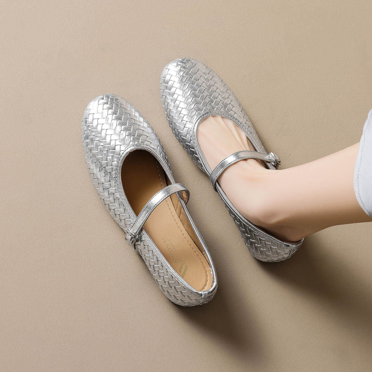 Weimei Girl 6563-1 French-Style Elegant Flat-Soled Granny Shoes for Women, Woven Shallow Mary Jane Shoes