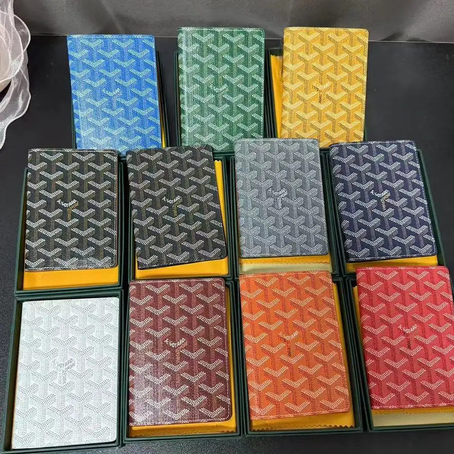 护照包和多功能卡包