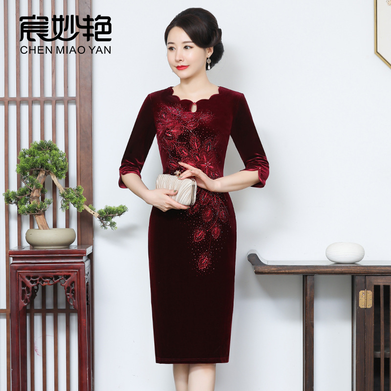 Mother's Spring New Velvet Cheongsam Improved dress Vintage Chinese Style Middle-aged and Elderly Women's Dress