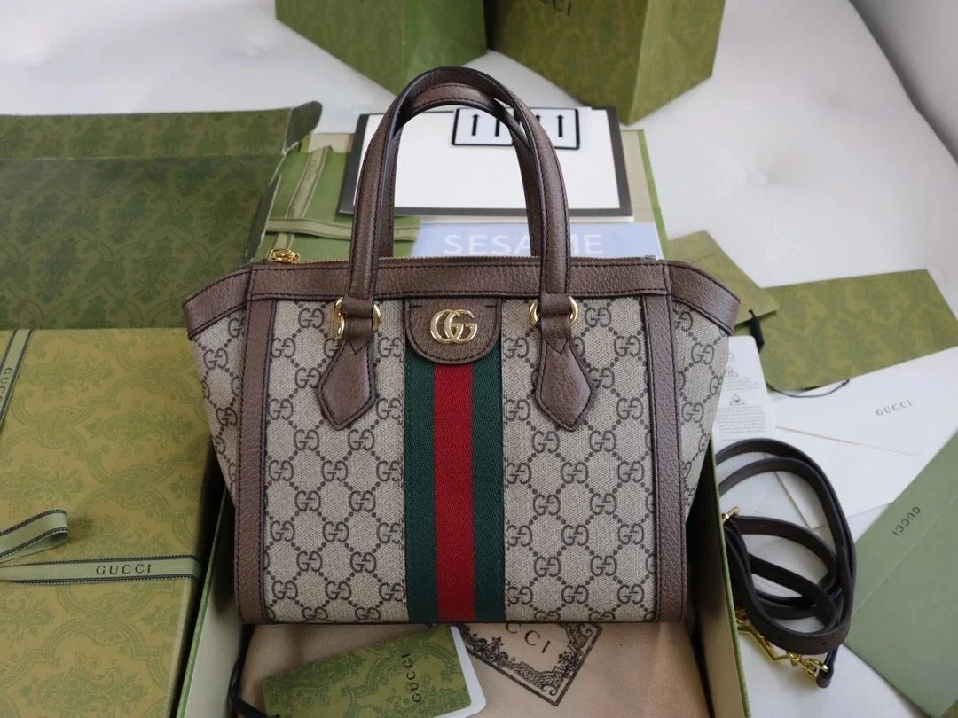 No. 669 Normal/high quality women handbagWhatspp：(+86 15159050860)Whatspp：(+86 15159050860)