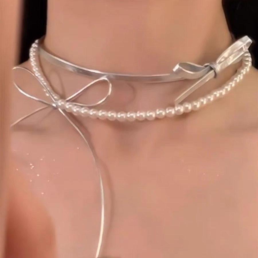 Korean Temperament Double-layer Pearl Leather Butterfly Collar Necklace Jewelry Women's High-grade Titanium Steel Color-free Clavicle Chain