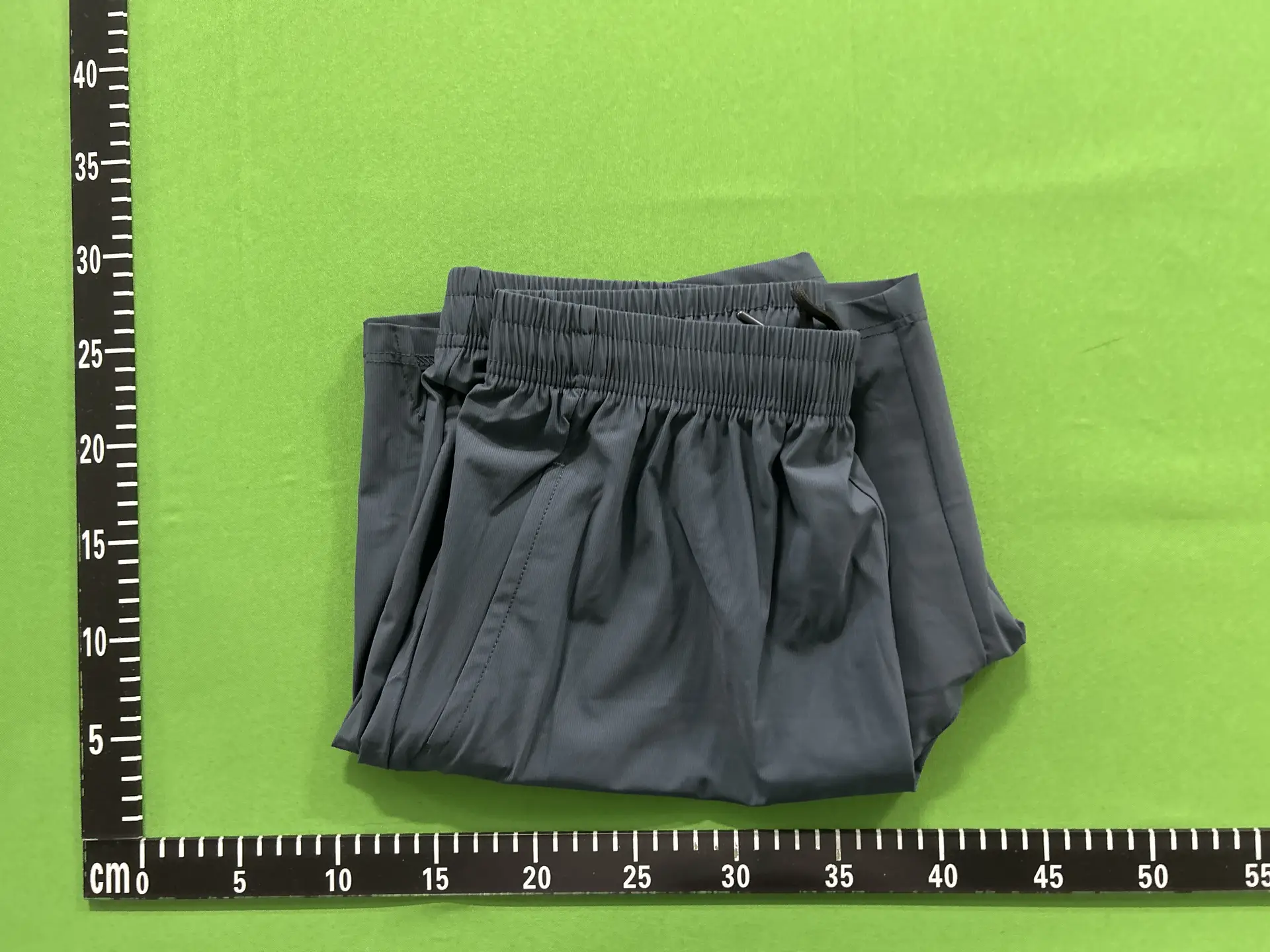 Alo Yoga Men's Shorts Grey