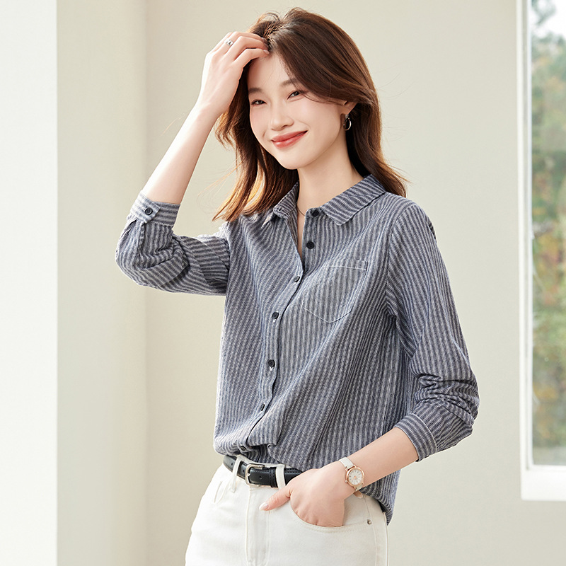 Classic Blue Striped Shirt Women's Spring and Autumn 2025 New Style Professional Commuter Stacked Retro Casual Shirt