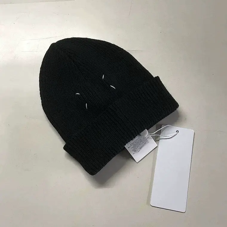 E1even7 "MMM style classic square stitch knitted hat with warm men's and women's wool hats and cold hats