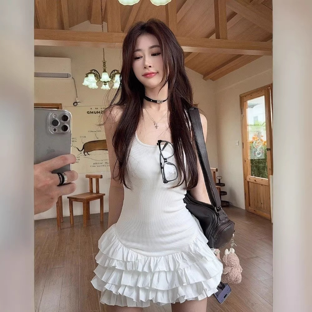 2026 New French-Style Elegant White Square-Neck Waist-Cinching Vest Dress for Women, Spring and Summer High-End Layered Short Dress
