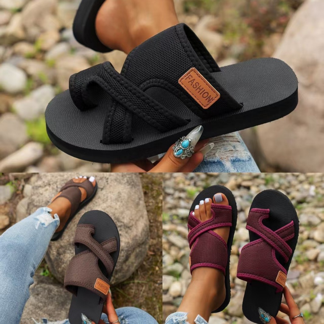 Summer New Large Size Women's Flat-Soled Slippers European and American Style Comfortable and Breathable Beach Slippers for Women