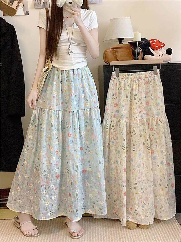 Fresh and Simple Butterfly Embroidery Floral Skirt for Women, Summer Petite A-Line Skirt, Gentle Style, Age-Reducing Mid-Length Tiered Skirt