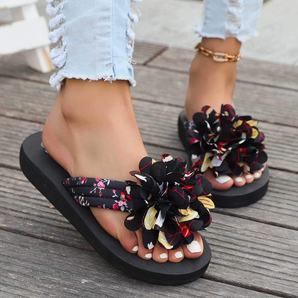 Foreign Trade Thick-Soled Casual Flip-Flops for Women, Floral Simple Thong Sandals for Beach and Seaside, Cross-Border