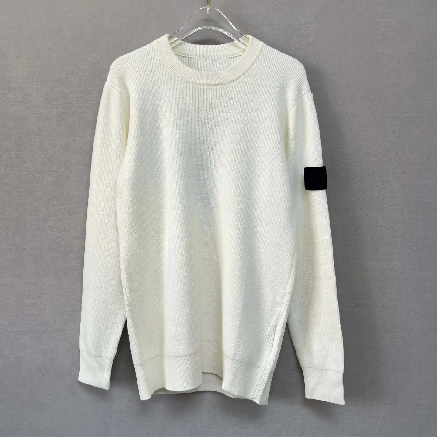24SS autumn and winter new round neck pullover sweater for both men and women, suitable for couples, in stock island