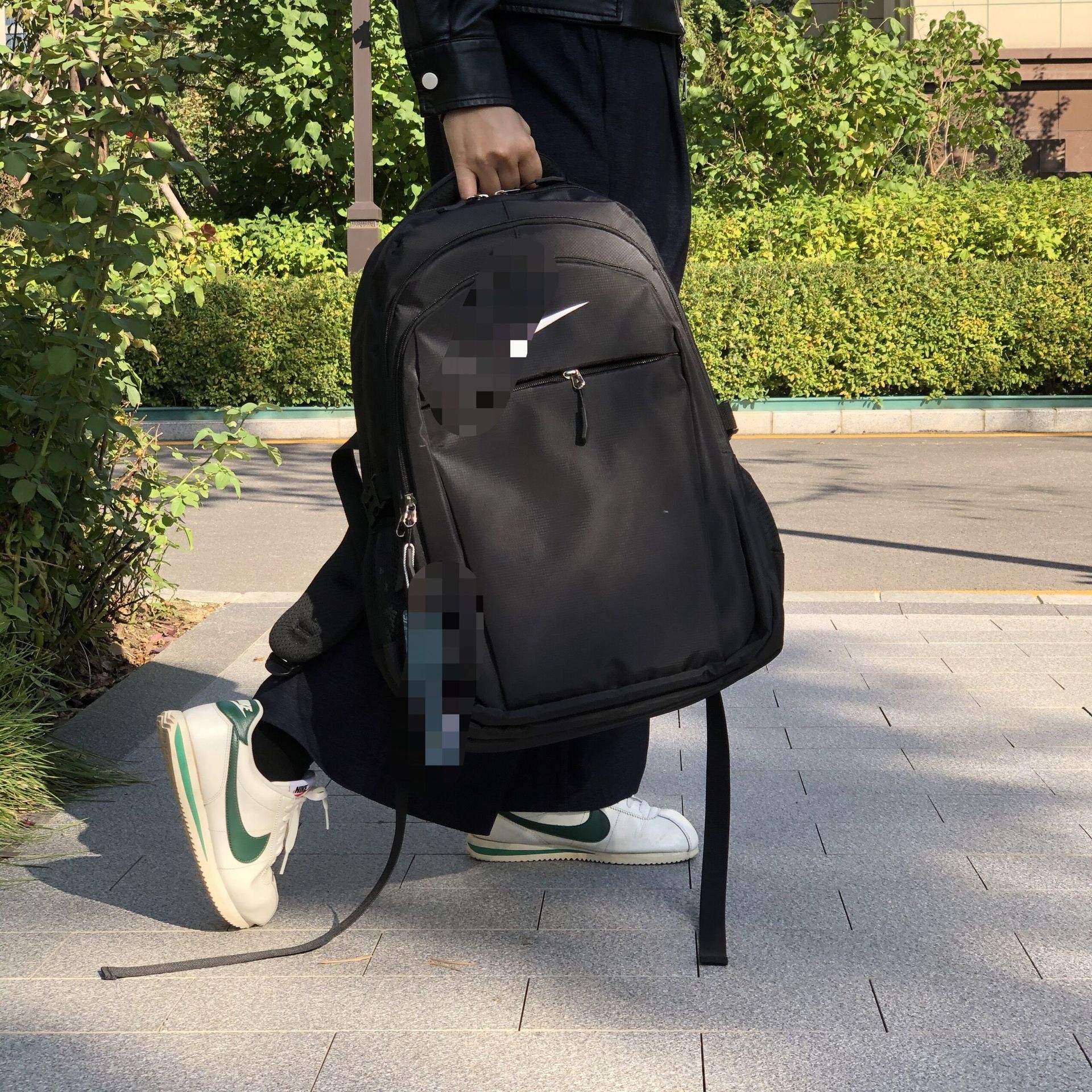 New Men's Sports Travel Backpack Large Capacity Backpack Junior High School College Student High-End Computer School Bag