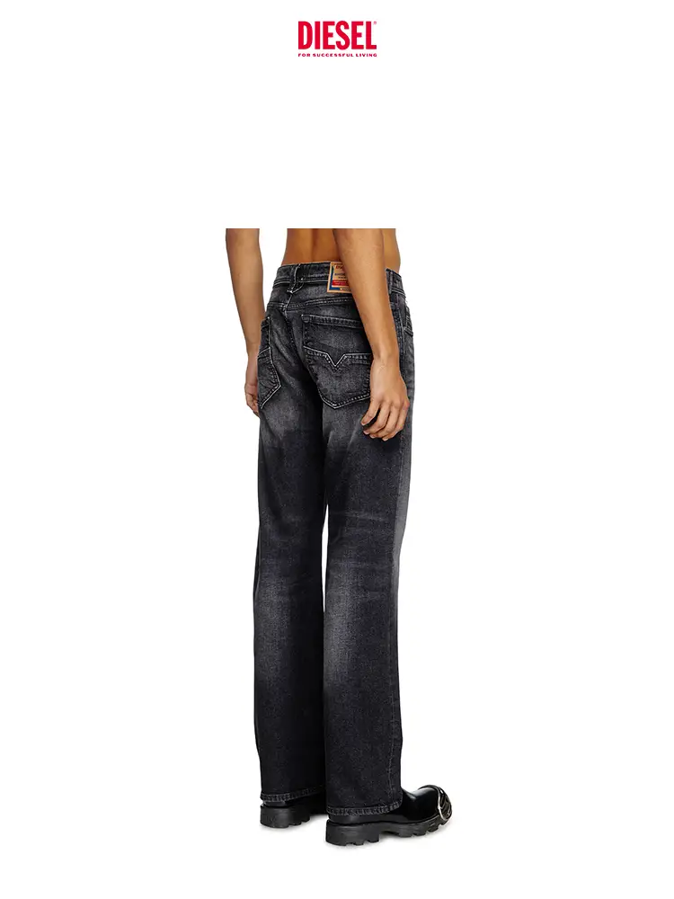 Diesel Men 25 New arrival Larkee Low Waist Fit Straight-leg Denim 00C06P09L52