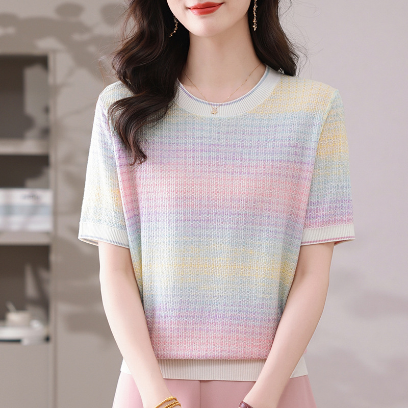 Gradient Color Mother's Wear Knitted Short-Sleeved 2025 New Fashion Round Neck Versatile Knitted Knitwear Women's Summer Knitted T-Shirt