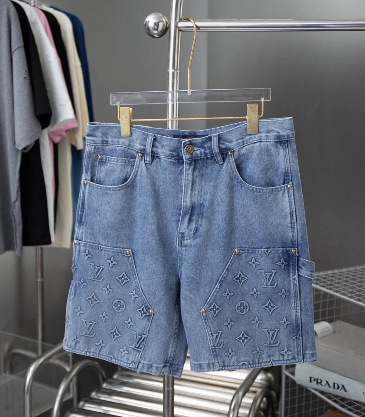 L.V shorts