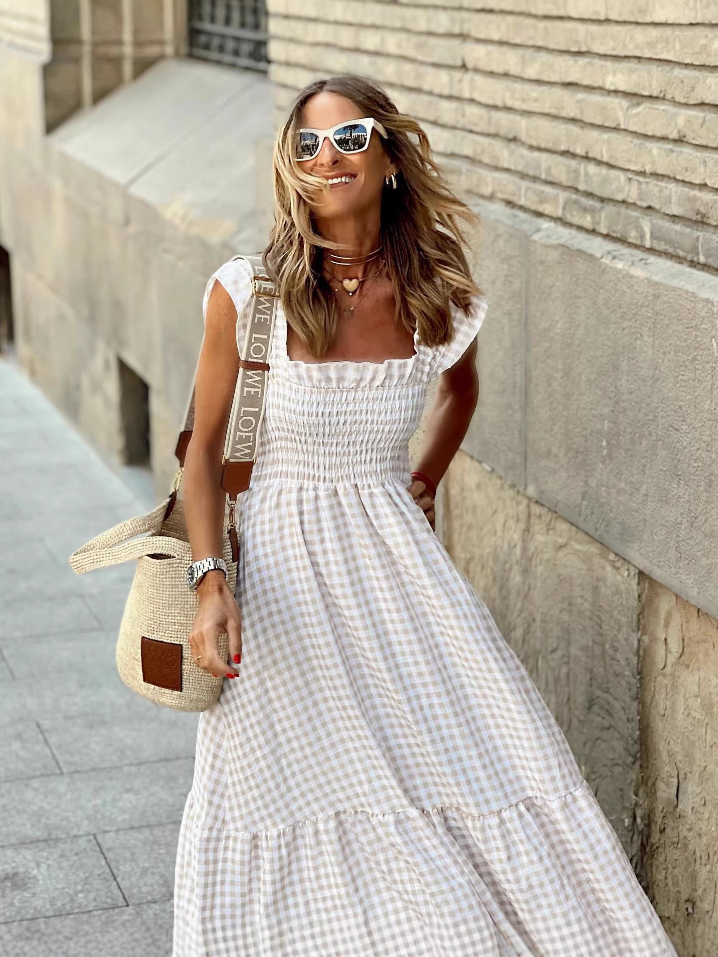 2026 New Amazon Resort Style Dress, Sleeveless Slimming Waist-Cinching Plaid Patchwork Long Dress for Women