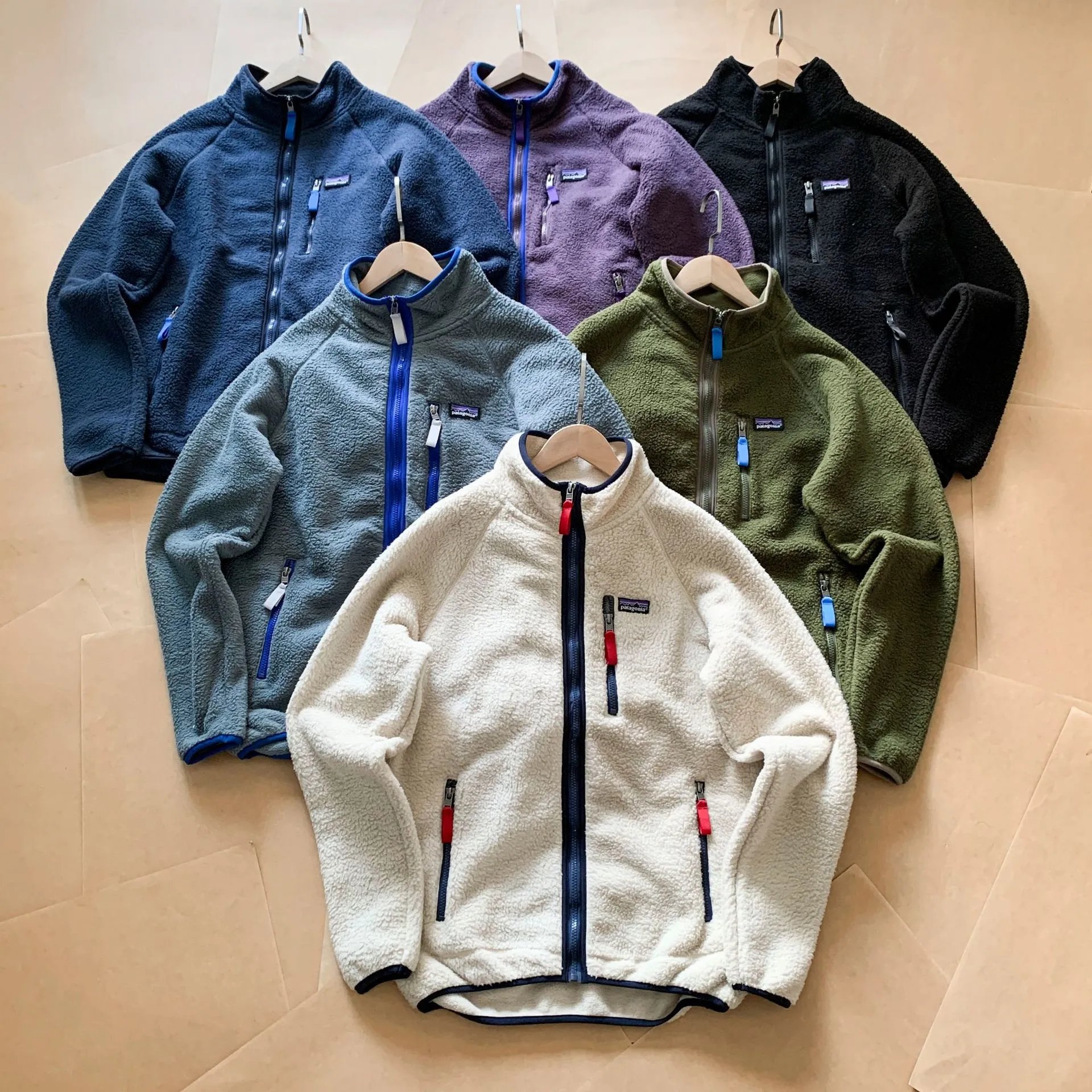pat Lambswool coat Foto QC da WEIDIAN su Qualit.ly