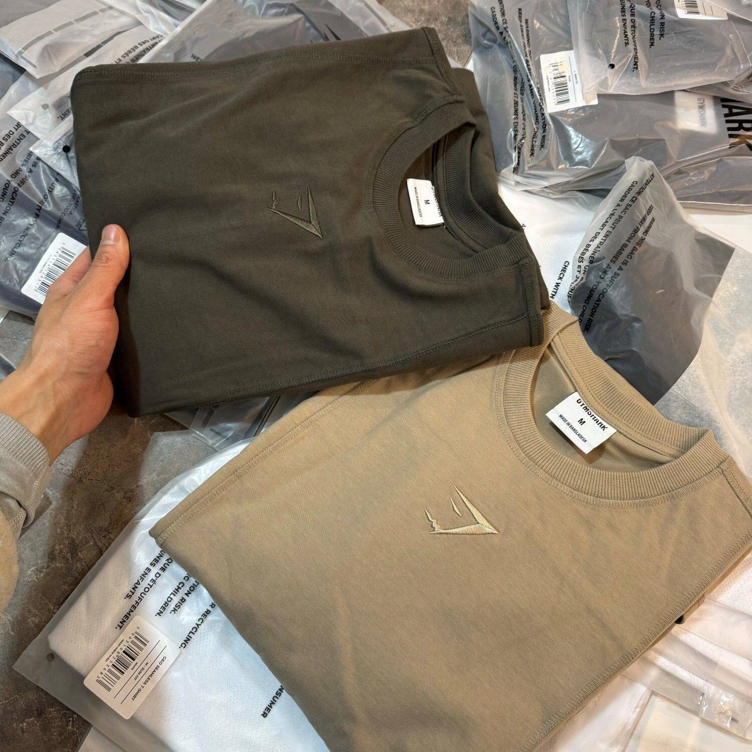 Shark Gymshark Premium Lifting Embroidered Loose Sports Short-Sleeved T-Shirt Bodybuilding Fitness Top Foto QC de TAOBAO na Qualit.ly
