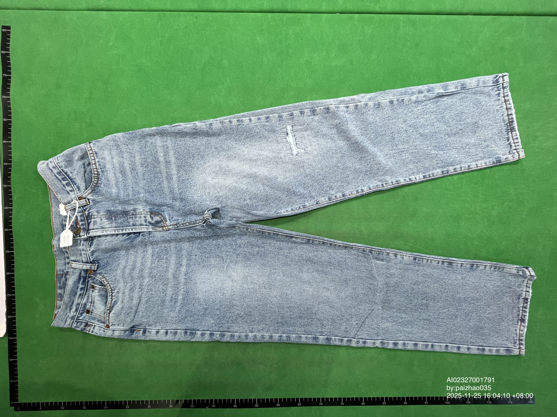 Randy's Independent, Simple, Niche, Vintage 501-Style Washed and Distressed Blue Straight-Leg Jeans Vibe — foto QC 2