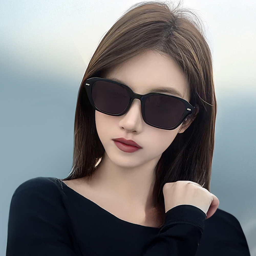New Korean style small frame retro sunglasses men and women high sense street fashion sunscreen UV protection sunglasses