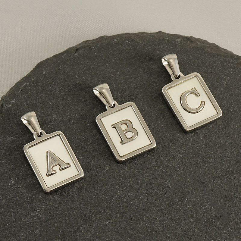 European and American new cross-border stainless steel English letter pendant fashionable personality versatile commuter 18k necklace pendant for women