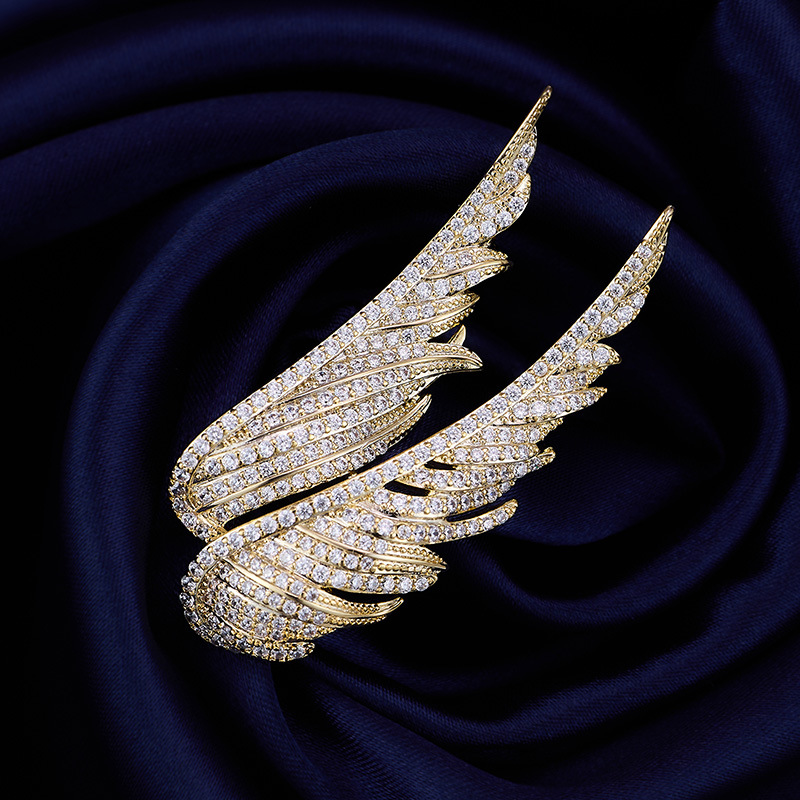 Niche Design Angel Wings Brooch Fully Encrusted with Zircon, High-End Luxury Coat Pin, Clothing Accessory