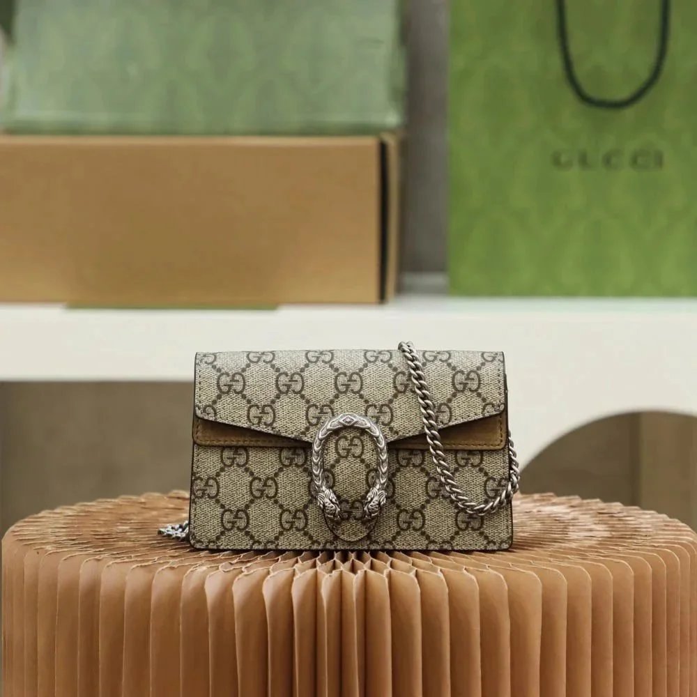 Gucci purse