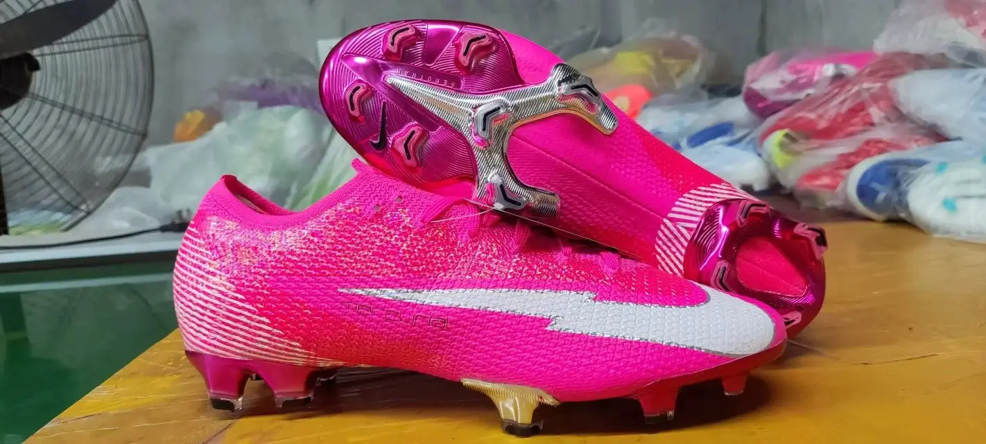 低帮刺客13代"Under The Radar"针织面Flyknit 360 技术防水FG钉足球鞋Mercurial Vapor 13 Elite FG