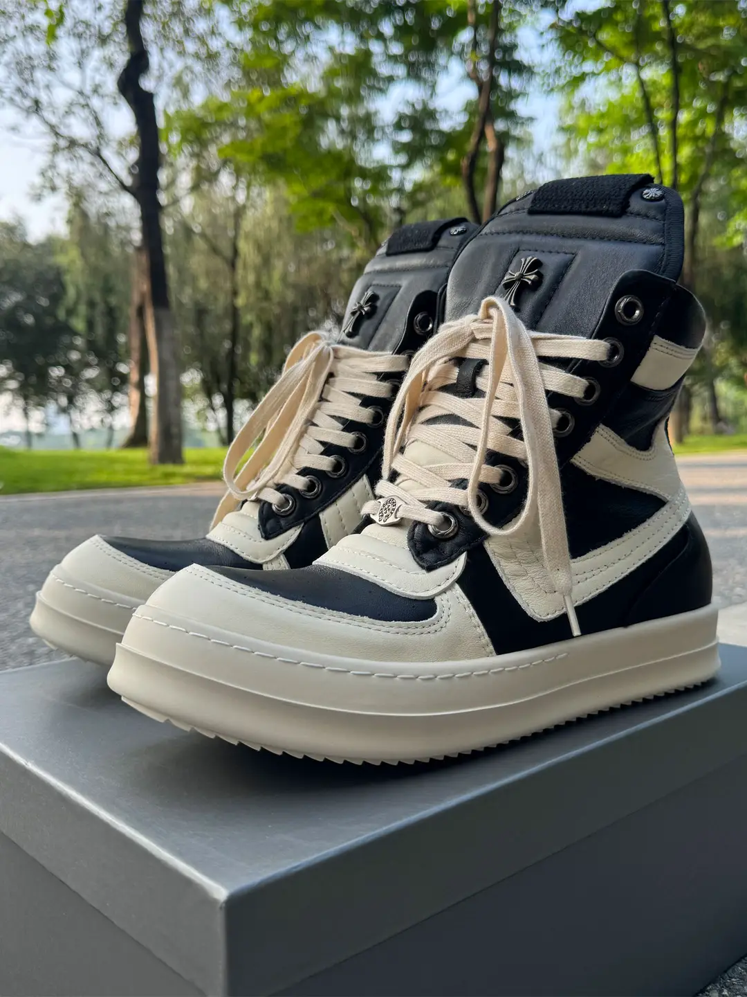 Ro Fabled Inverted Triangle High-Top Shoes with Large Hook, Genuine Leather Men's Shoes, Trendy Shoes, Large Size Casual Shoes, Women's Thick-Soled Shoes