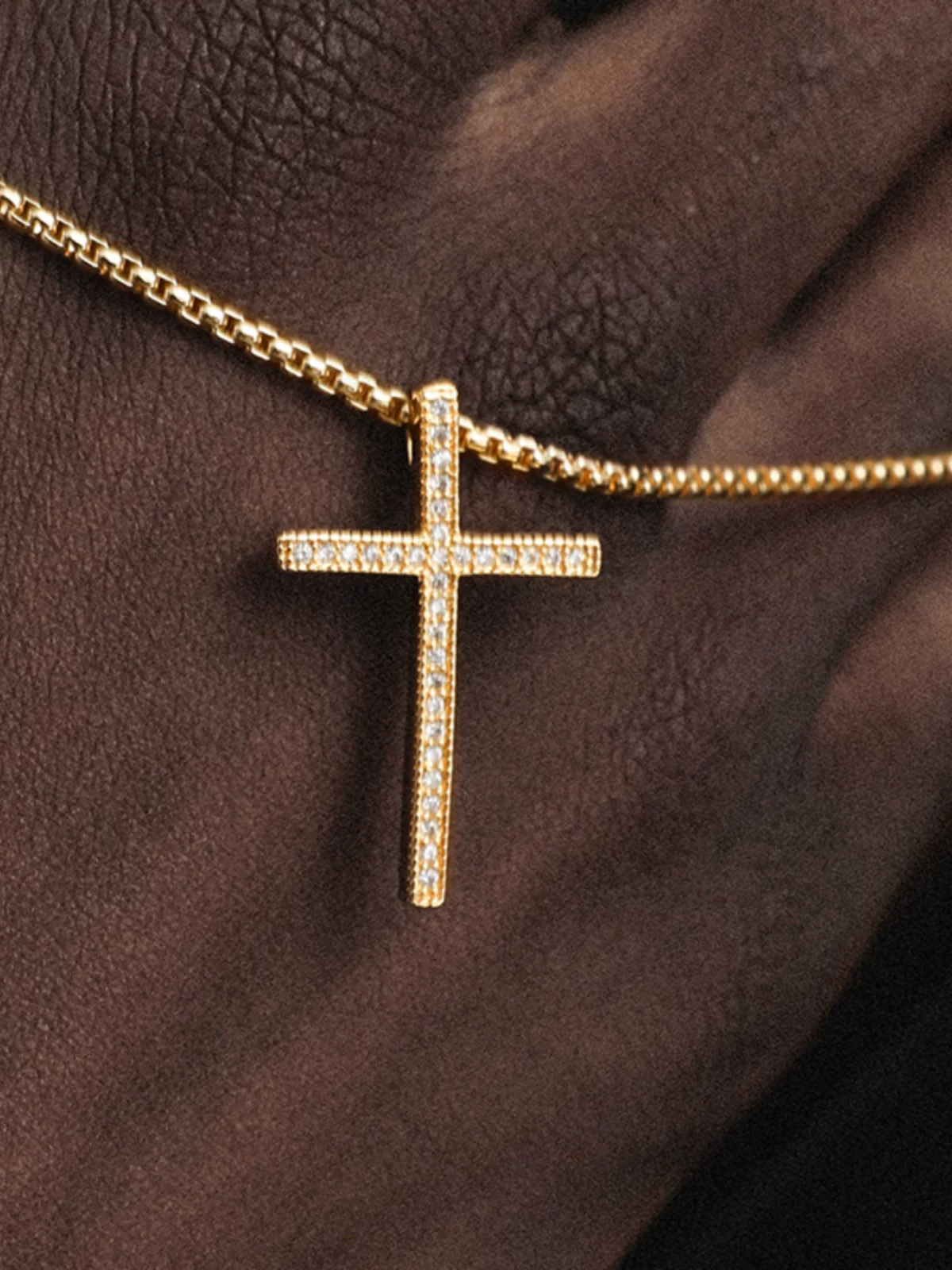 Ice Bling American-Style Diamond-Encrusted Small Cross Necklace for Men, Zircon Full Diamond Pendant Clavicle Chain, Gold European and American Style