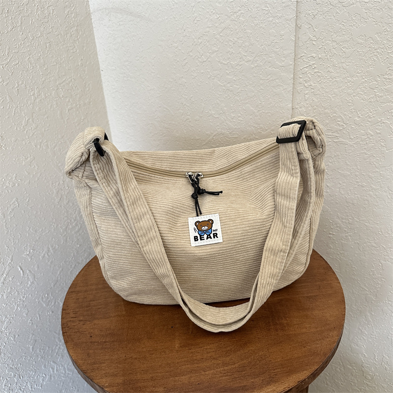 Dumpling bag women's Japanese ins All-match messenger bag corduroy casual large capacity student class commuter shoulder bag