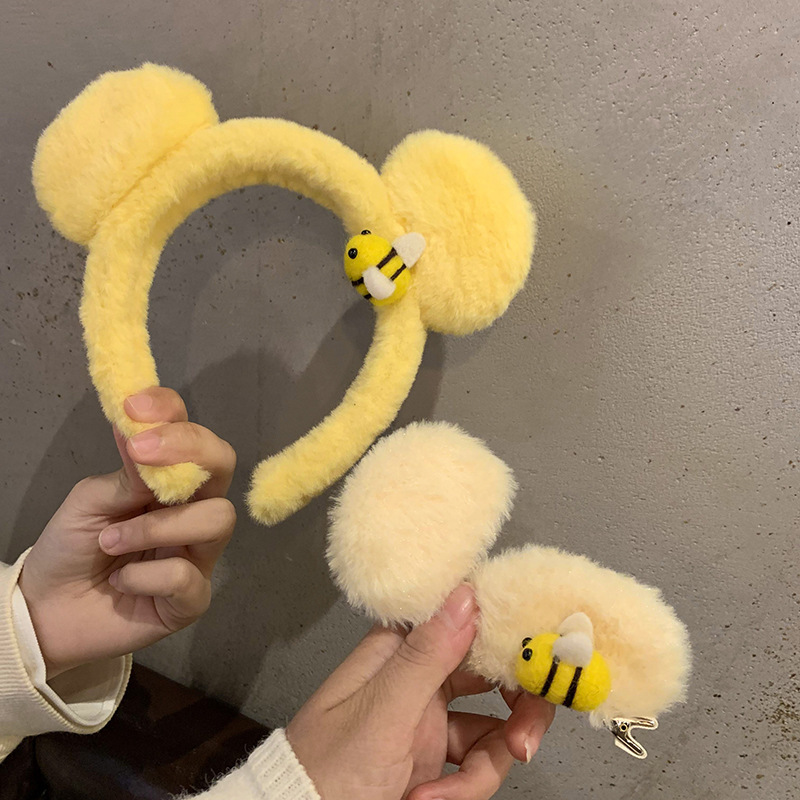 2023 new yellow bear ears plush headband hairpin cute bee face washing headband Internet celebrity New hairpin