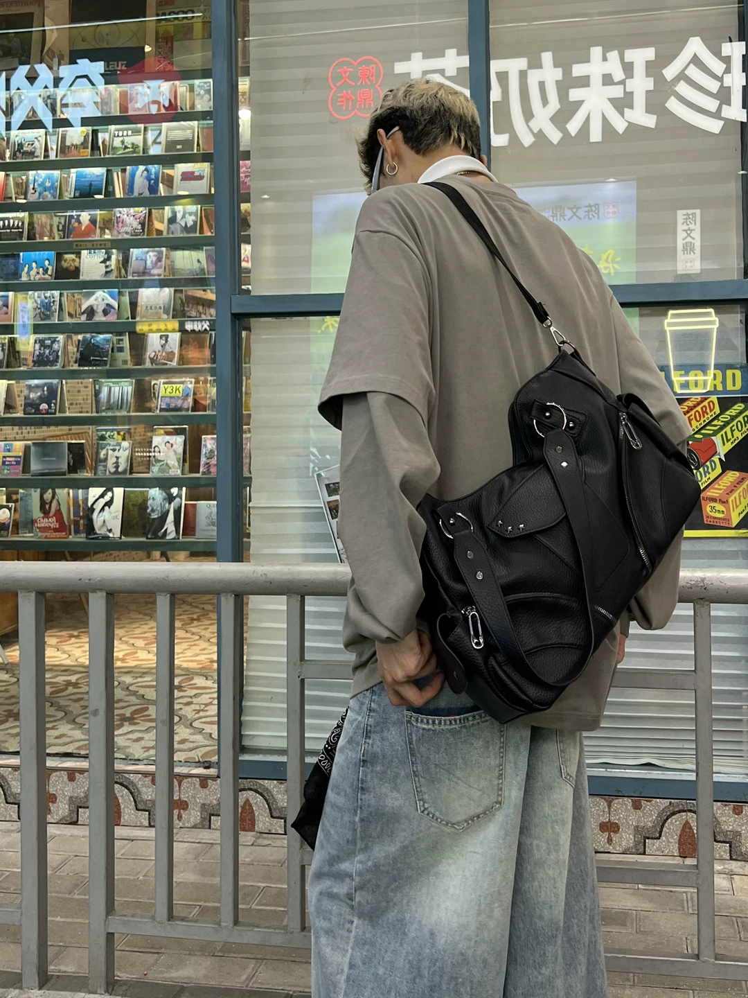 YUEN小众设计款ins复古手提通勤单肩斜挎托特包男女暗黑系托特包
