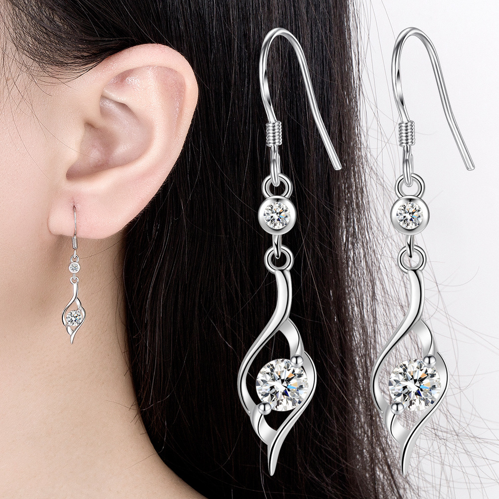 New Hollow Sky Wings eardrops elegant simple ear jewelry romantic fashion light luxury high-grade charm matching wholesale