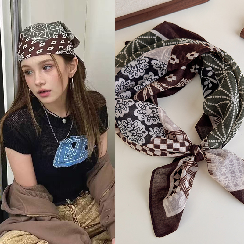 American Retro Square Headscarf with Color-Blocked Plaid Fabric, Sweet and Cool Style, Thin Hip-Hop Festival Headwear