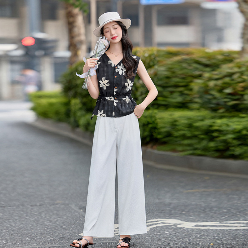 Light Mature Style Fashionable Casual Suit for Women 2026 Summer Printed Sleeveless Shirt Top and Wide-Leg Pants Two-Piece Set