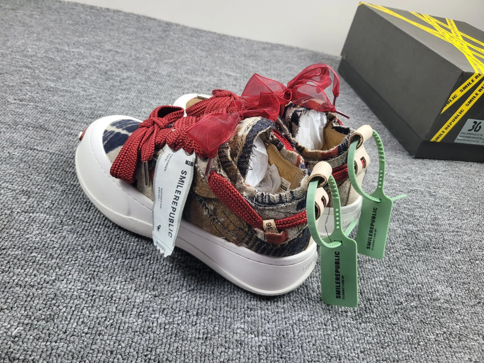 SMILE REPUBLIC CLASSIC LOW-SP Foto QC de WEIDIAN na Qualit.ly