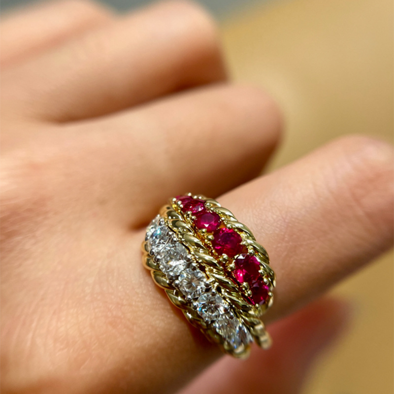 Xiaohongshu's Popular Vintage Double-Row Diamond Super Shiny Ring, Niche Design Finger Ring Jewelry, One-Piece Wholesale