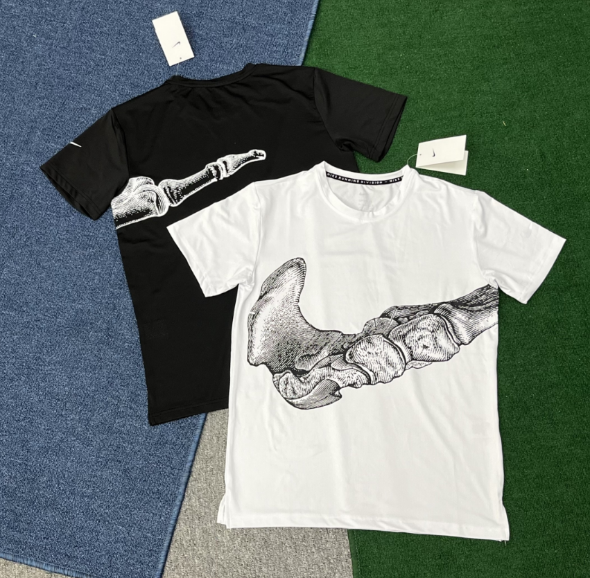 NIKE T-Shirt