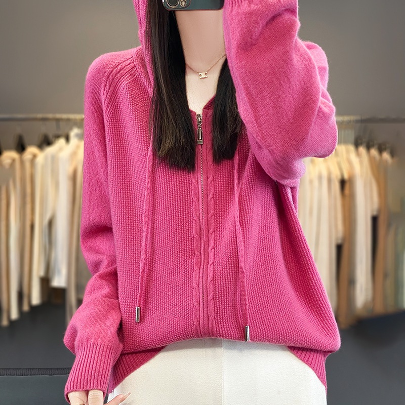 Quality 2024 Autum Gentle Style Fresh and Sweet Cardigan Thick Hooded Loose Knitwear Women's Knitwear