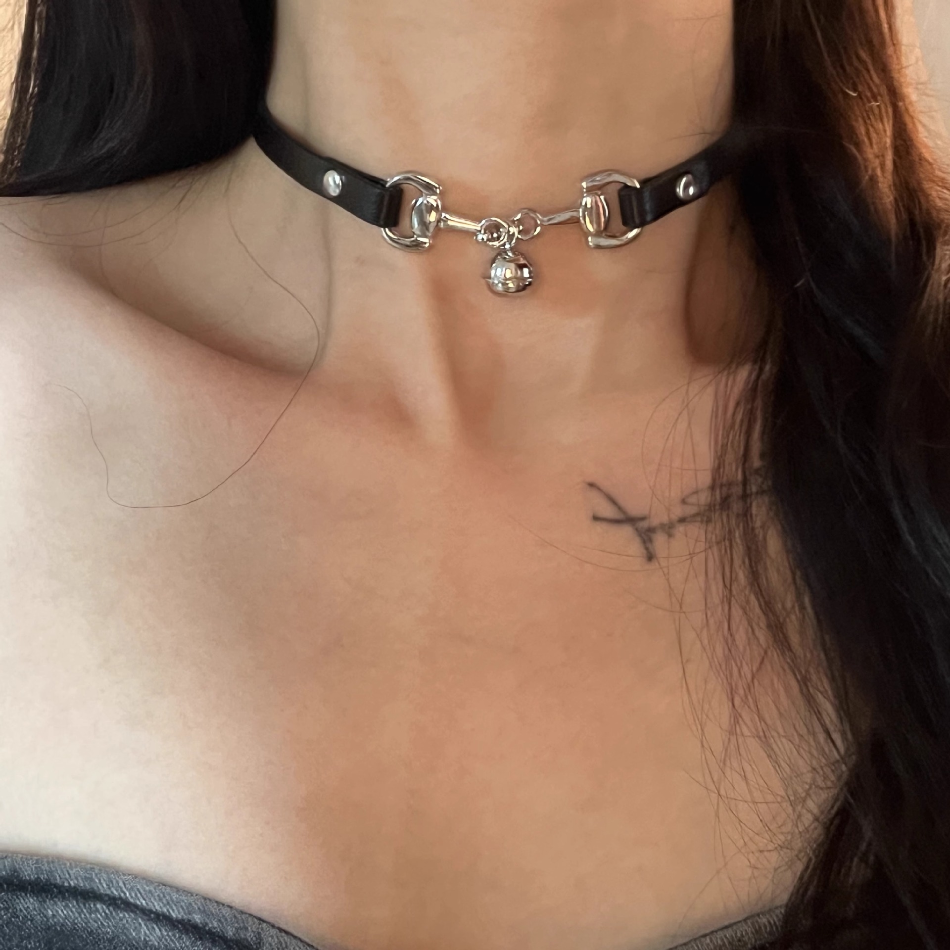 Cross-border hot dark sweet cool hot girl niche design choker bell collar all-match necklace necklace for women