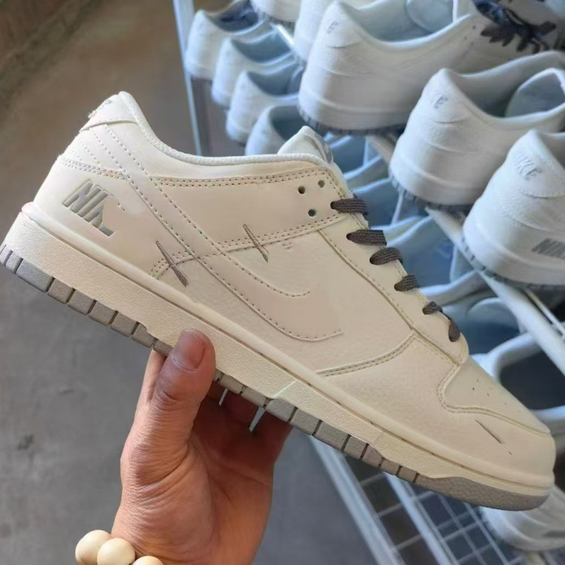 Putian Shoes Pure Original Dunk Multi-Hook Joint Retro Trendy Shoes Skateboard Casual Sb Men's and Women's Versatile Sports Shoes Running Shoes
